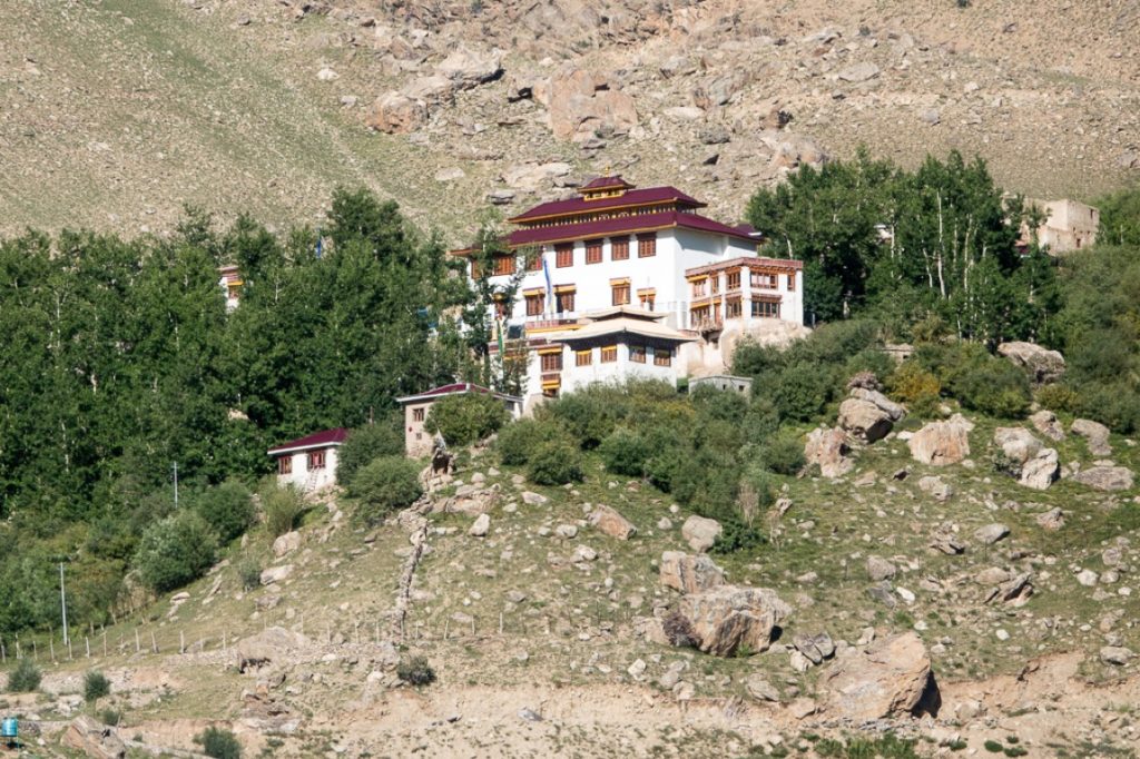 Monastère de Stagrimo près de Padum, au cœur du Zanskar, avec architecture Drukpa Kagyu