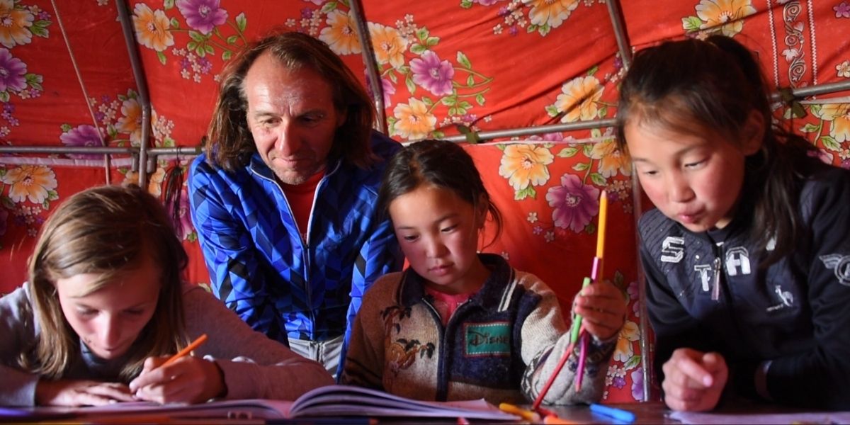 Voyage en famille au Kirghizistan - Immersion sous la yourte