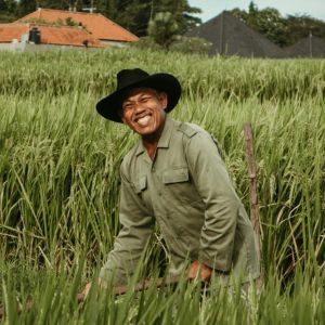 Homme balinais qui sourit